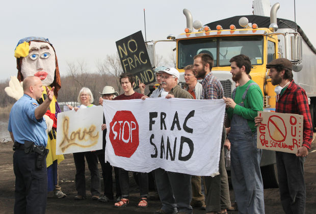 Frac Protest